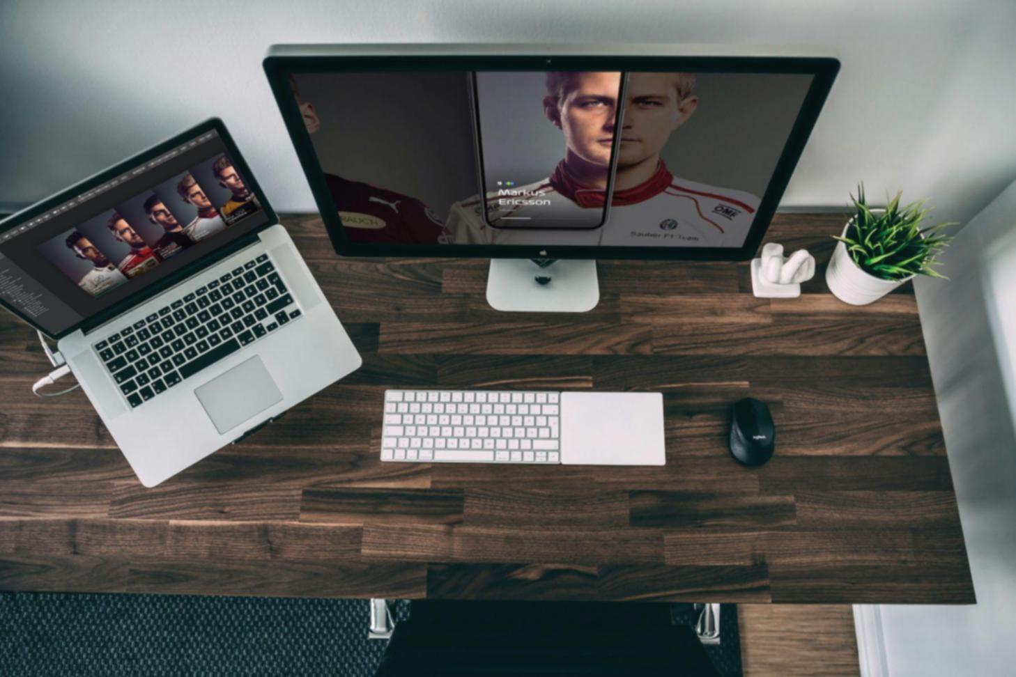 Sesión de mentoría empresarial con análisis financiero